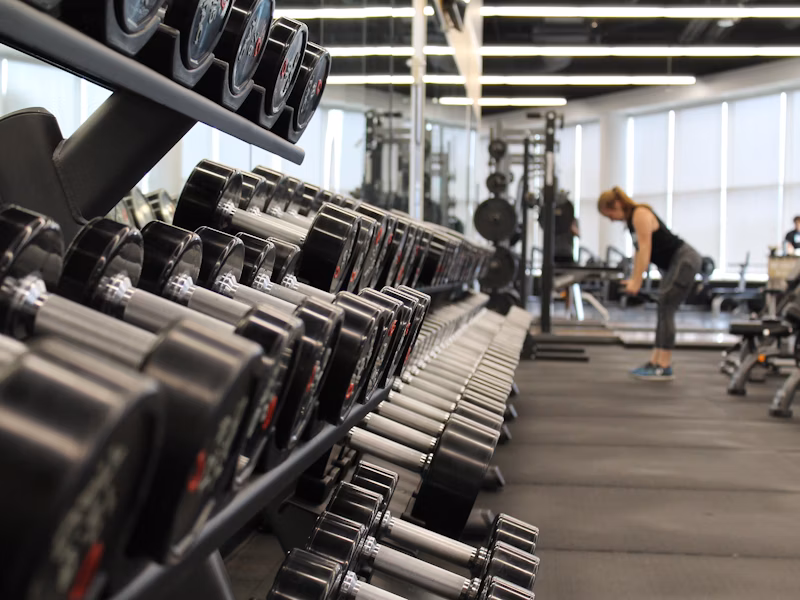WHY SOME GYMS THRIVE WHILE OTHERS FADE AWAY